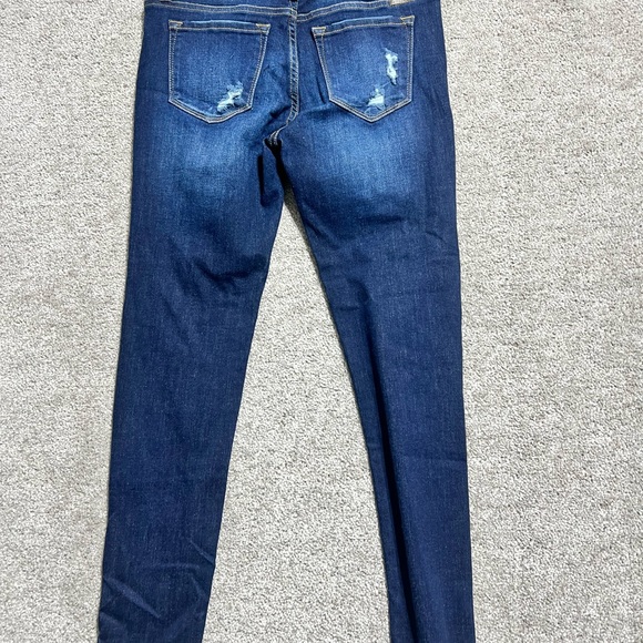 Kancan Woman’s Dark Wash Skinny Stretch Distressed Denim Jeans Size 9/29 - Picture 6 of 9
